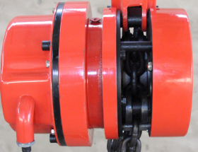 比較爬架電動葫蘆和手拉葫蘆罩殼的不同之處